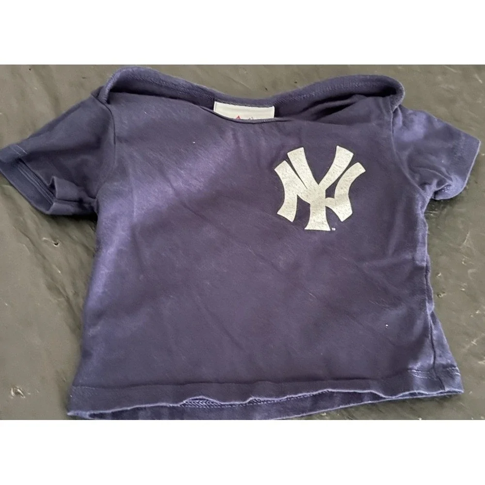Derek Jeter #2 New York Yankees MLB Baseball Nike Baby T-Shirt Jersey 0-3 Months